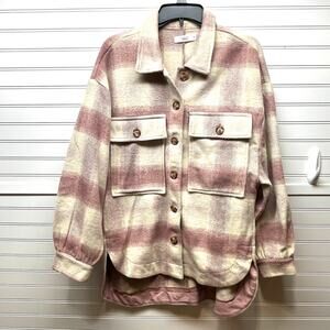 Talulah Flannel Plaid Shacket Size S
Oversized Fit